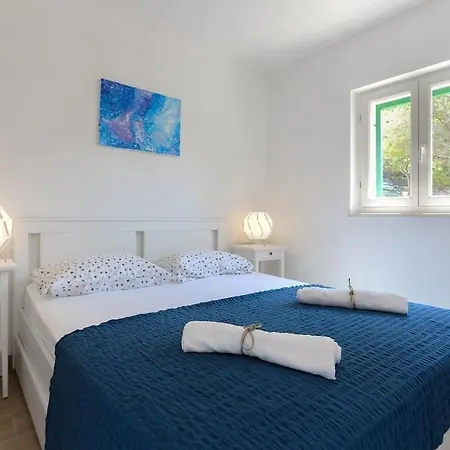 Beach House Sarbun Feriehus Postira